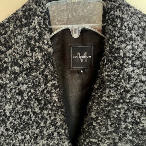 Elegant mid season coat - Picture 2 of 8